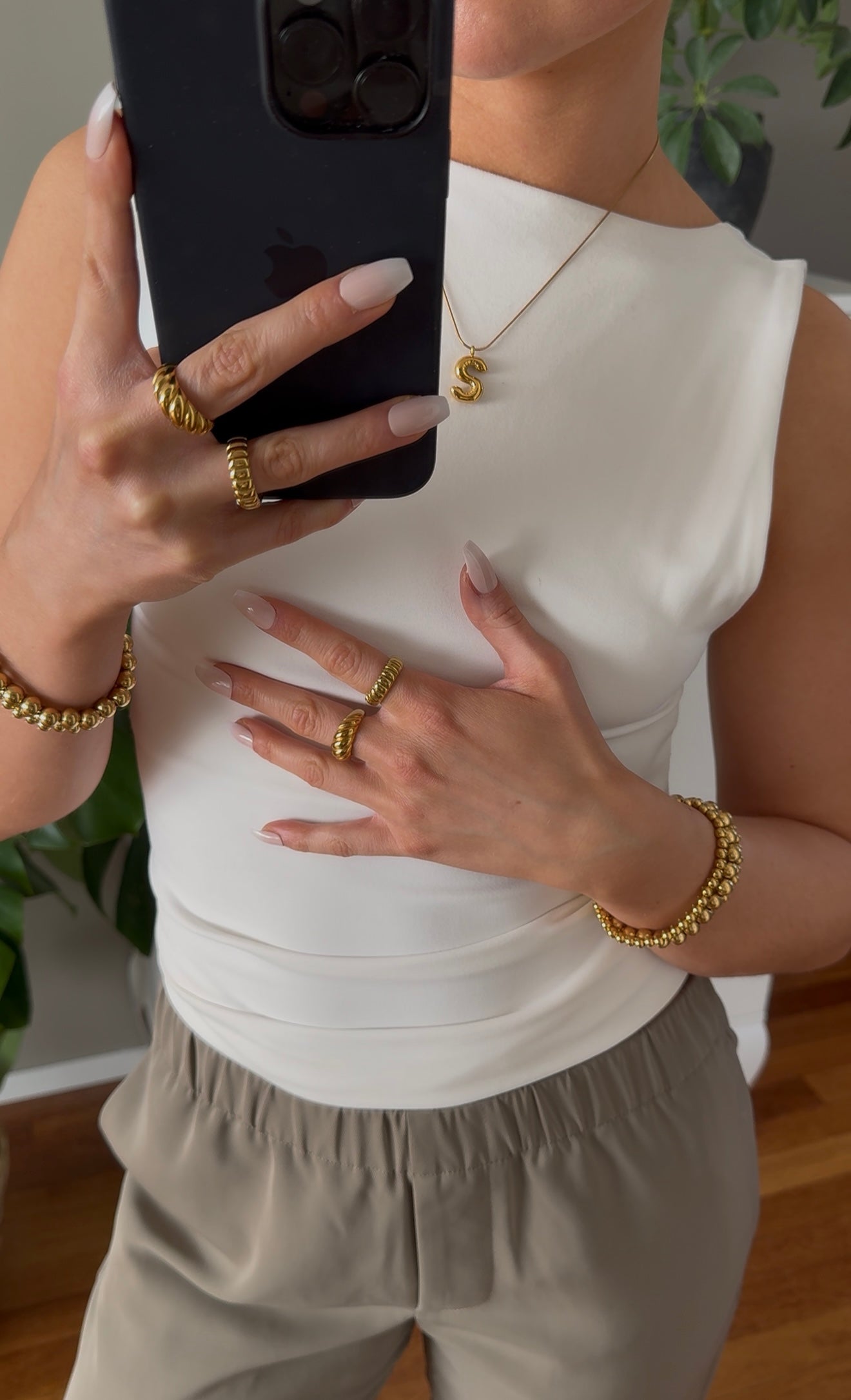 Hálsmen með upphafsstaf